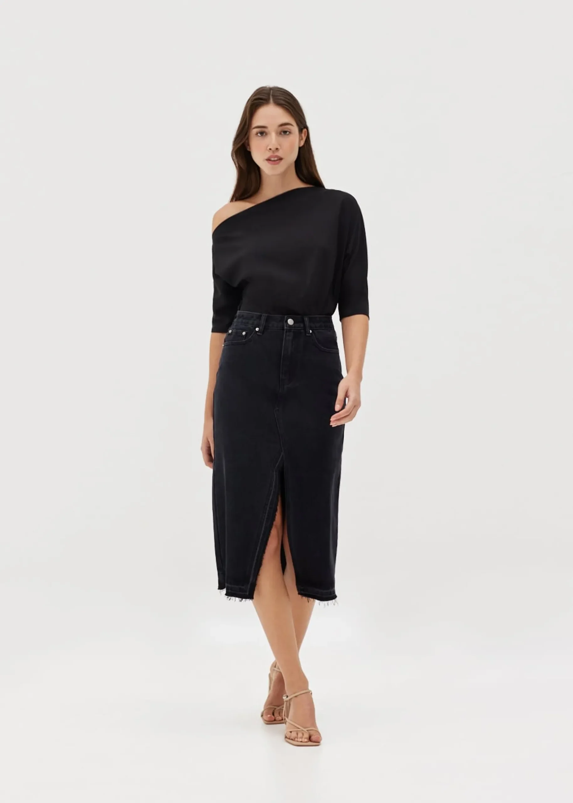 Melvie Relaxed Asymmetrical Top