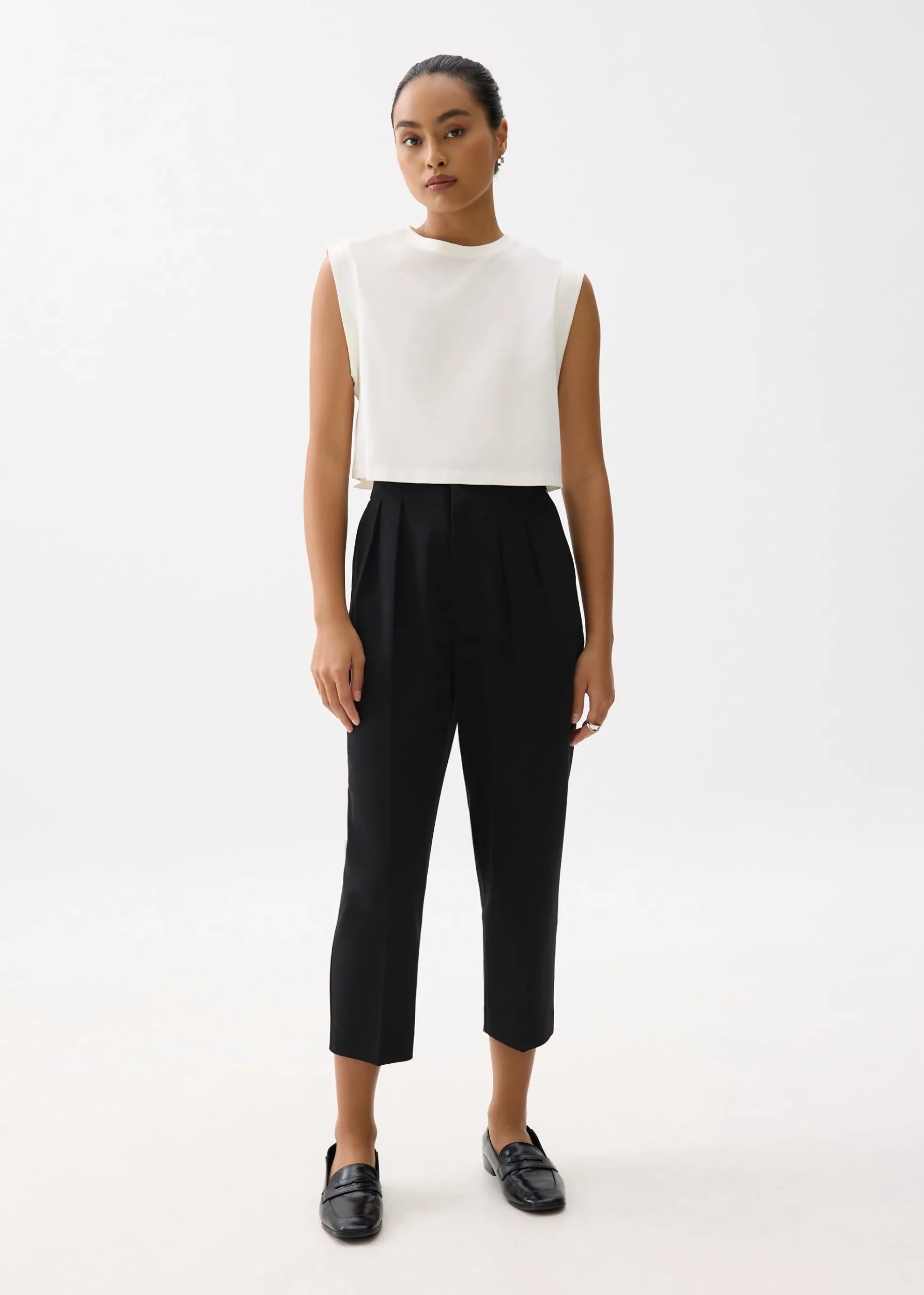 Mika Elastic Pleated Peg Leg Pants