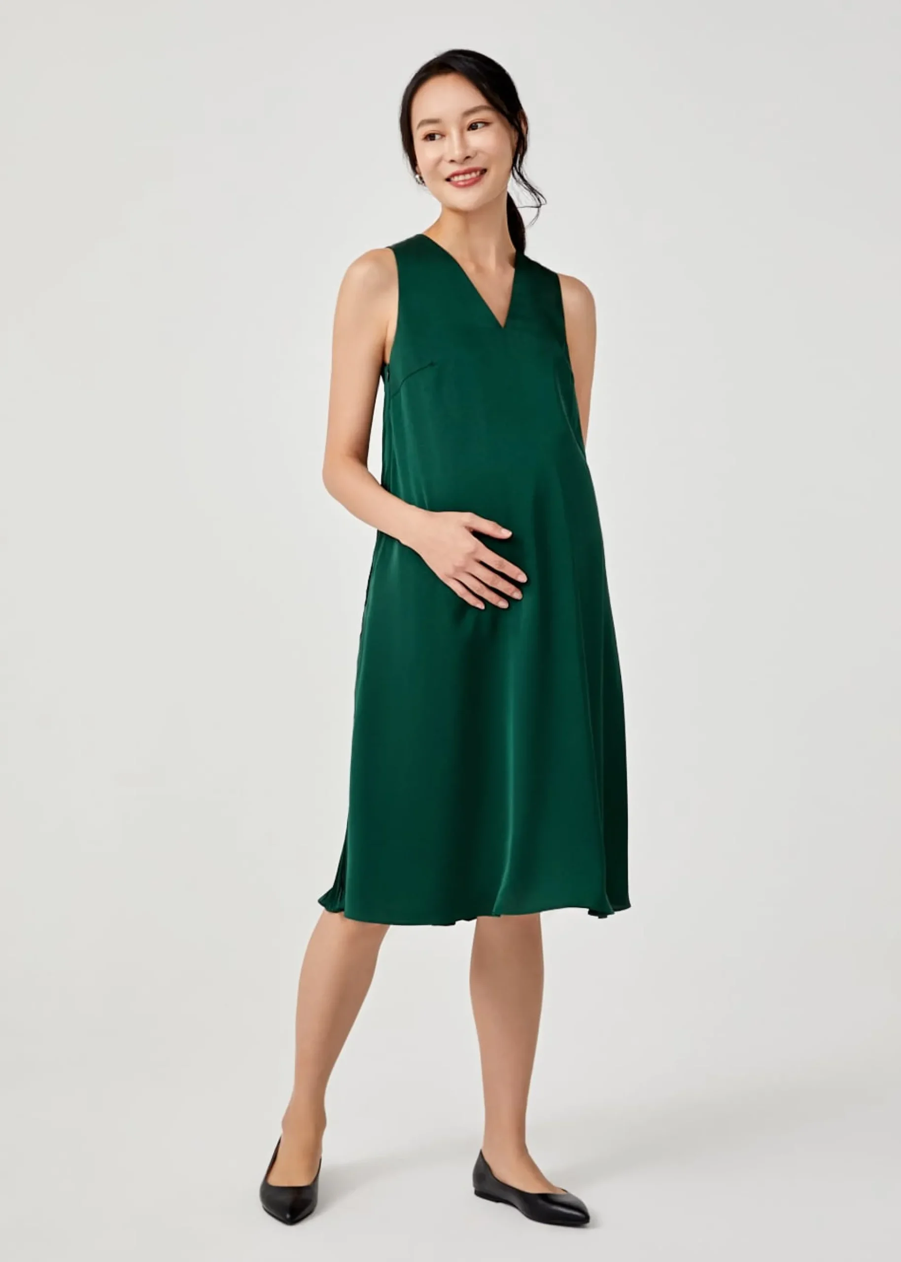 Novah Maternity Nursing Pleat Back Midi Dress