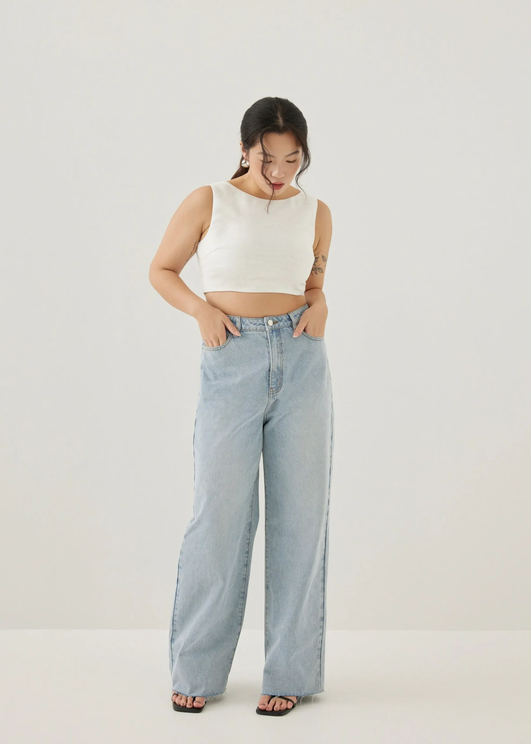 Ora Boat Neck Crop Top