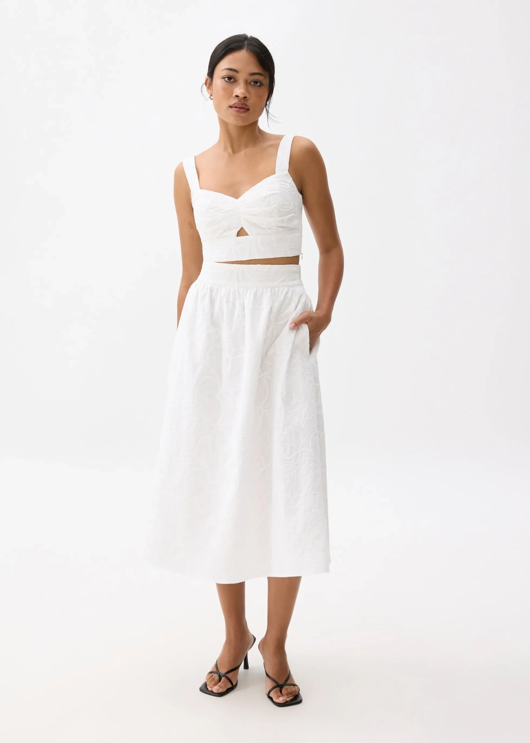 Padded Broderie V-neck Crop Top