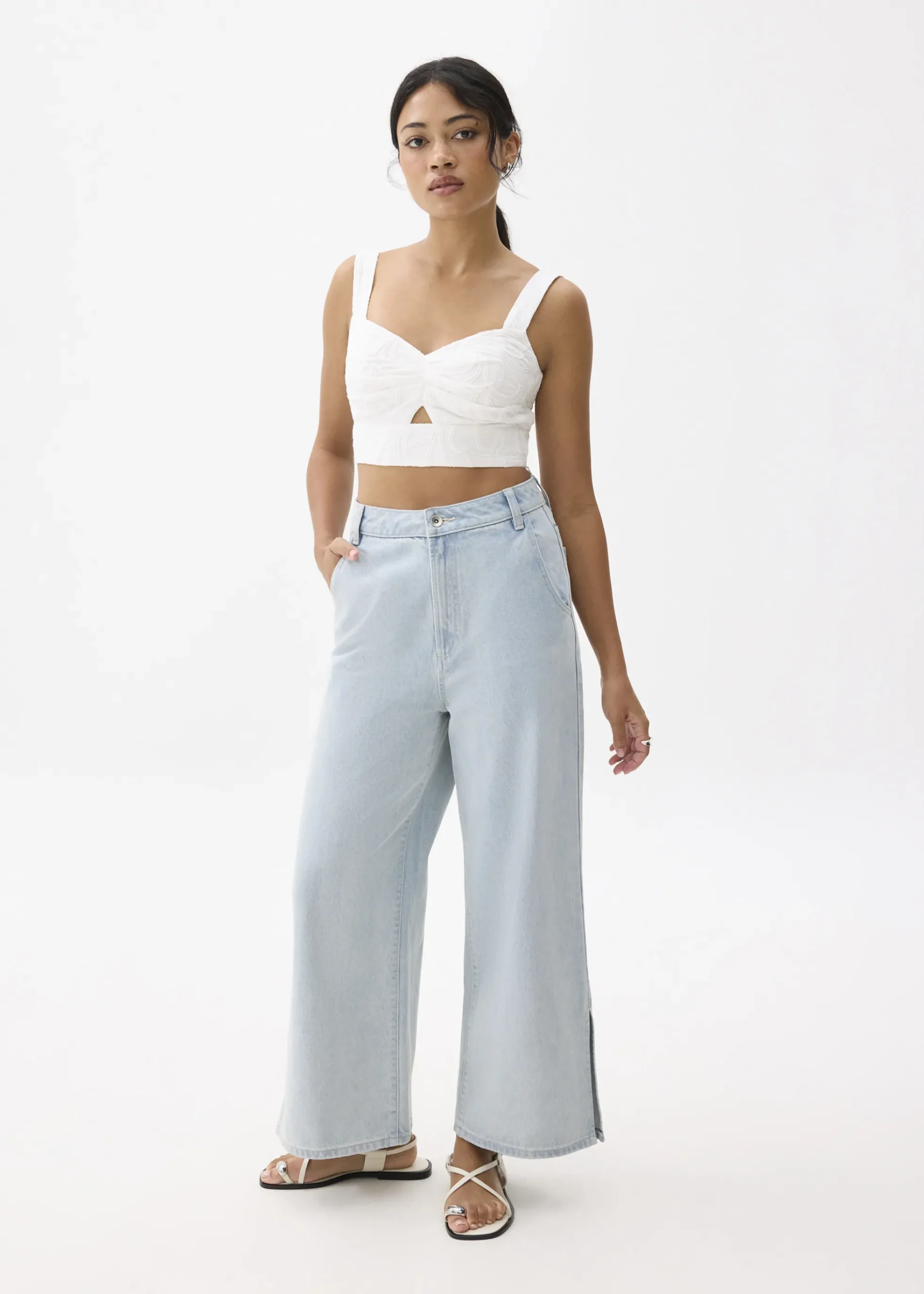 Padded Broderie V-neck Crop Top