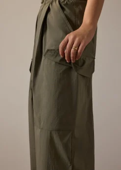 Peg Leg Cargo Pants