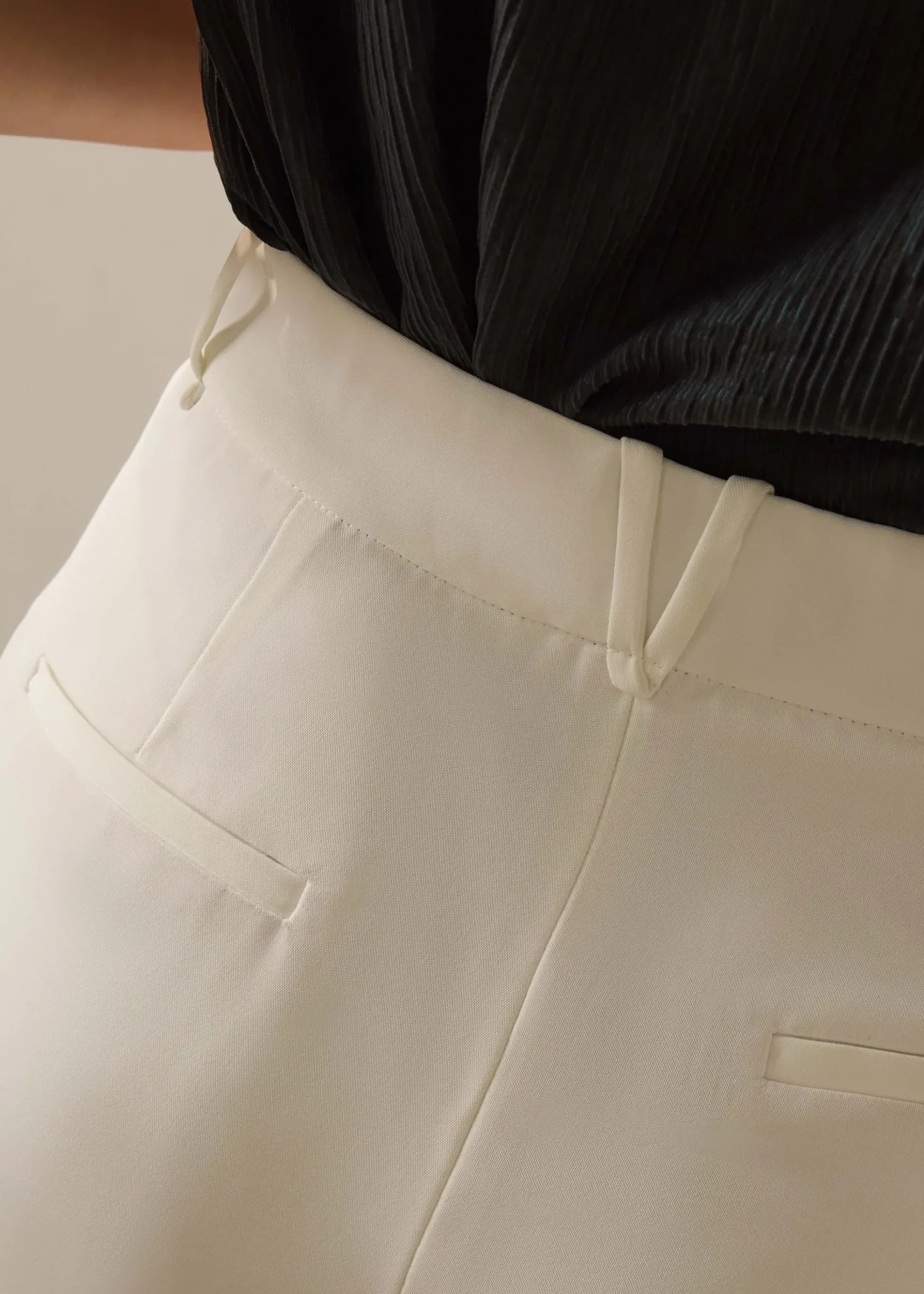 PETITE Leggy™ Alma Elastic Crepe High Waist Straight Leg Pants