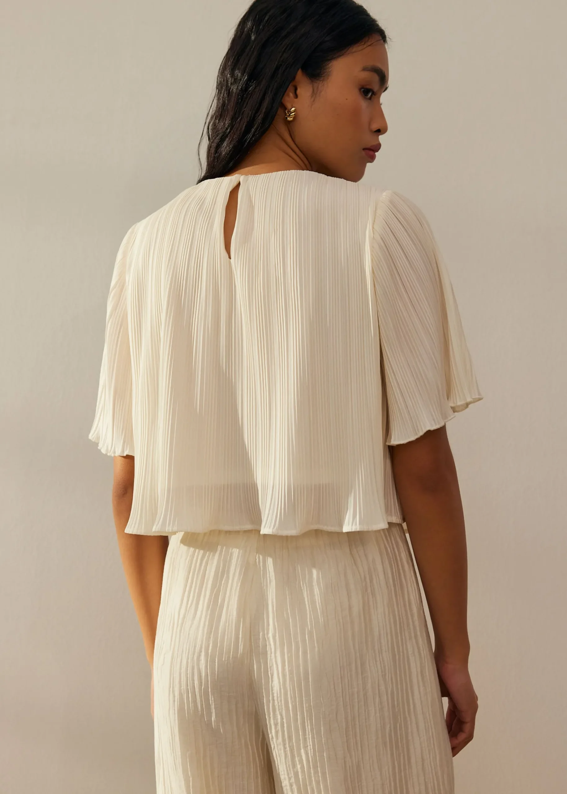 Plisse Crop Shell Top