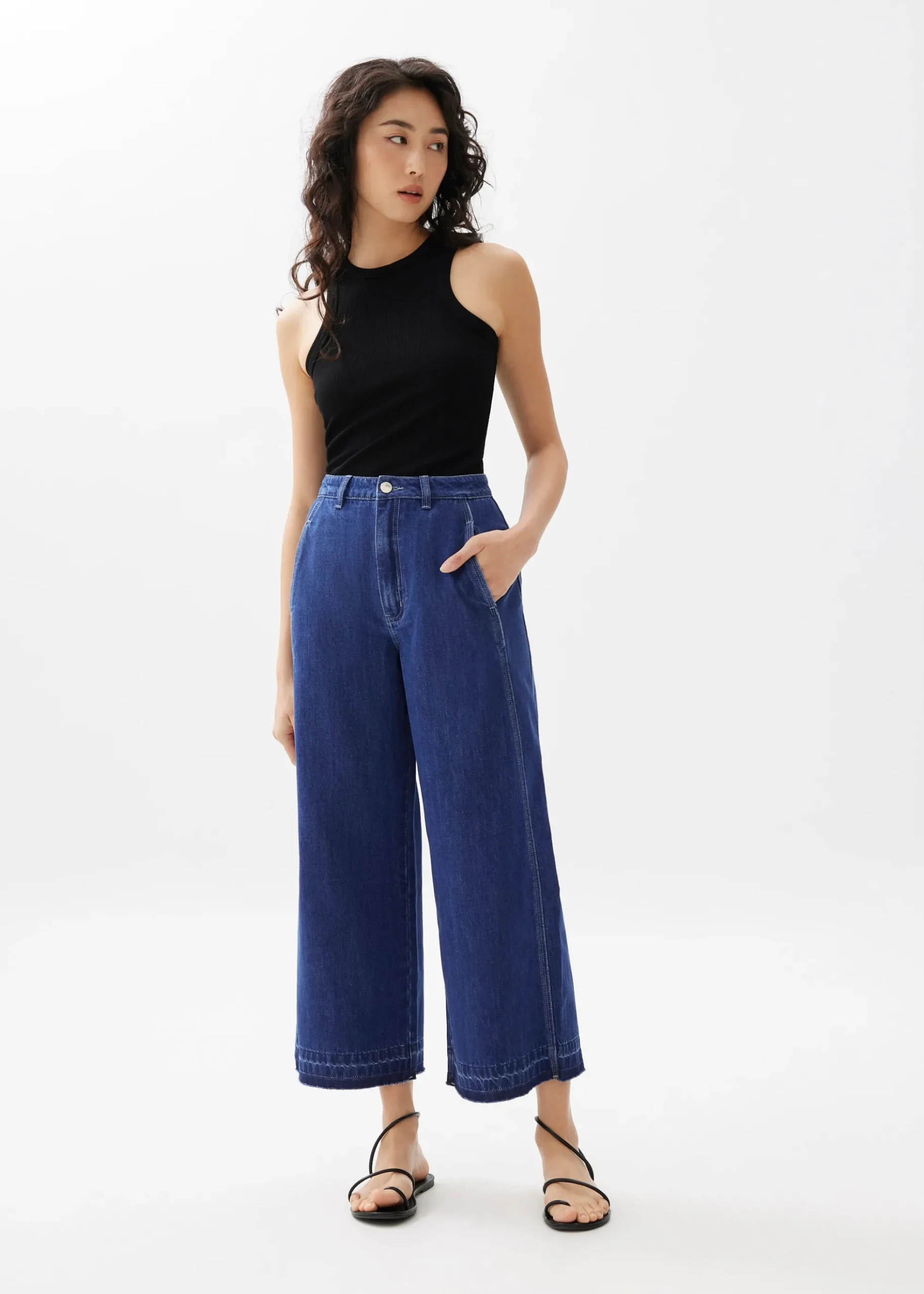 Relaxed Denim Wide Leg Jeans