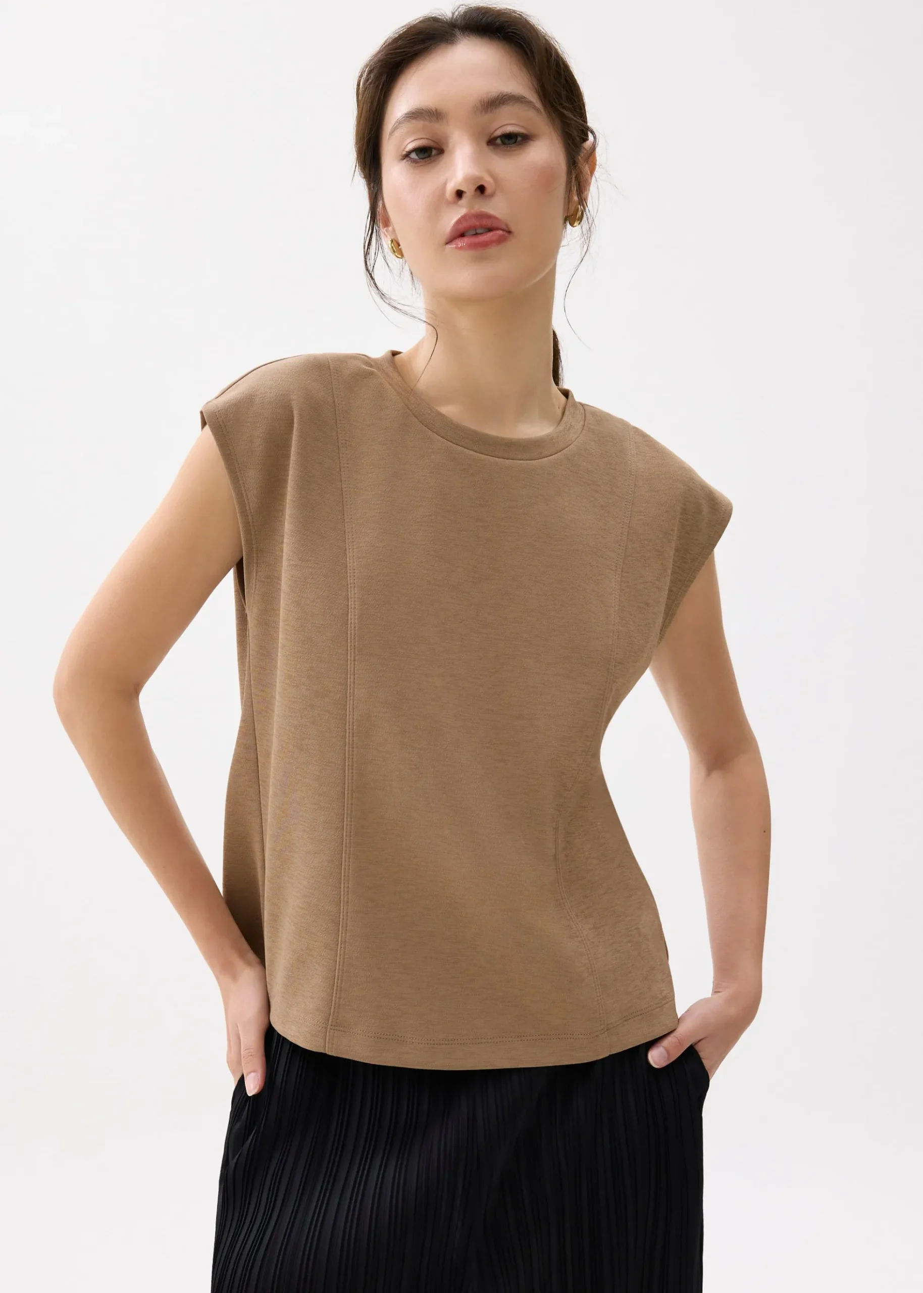 Relaxed Round Neck Boxy Tee