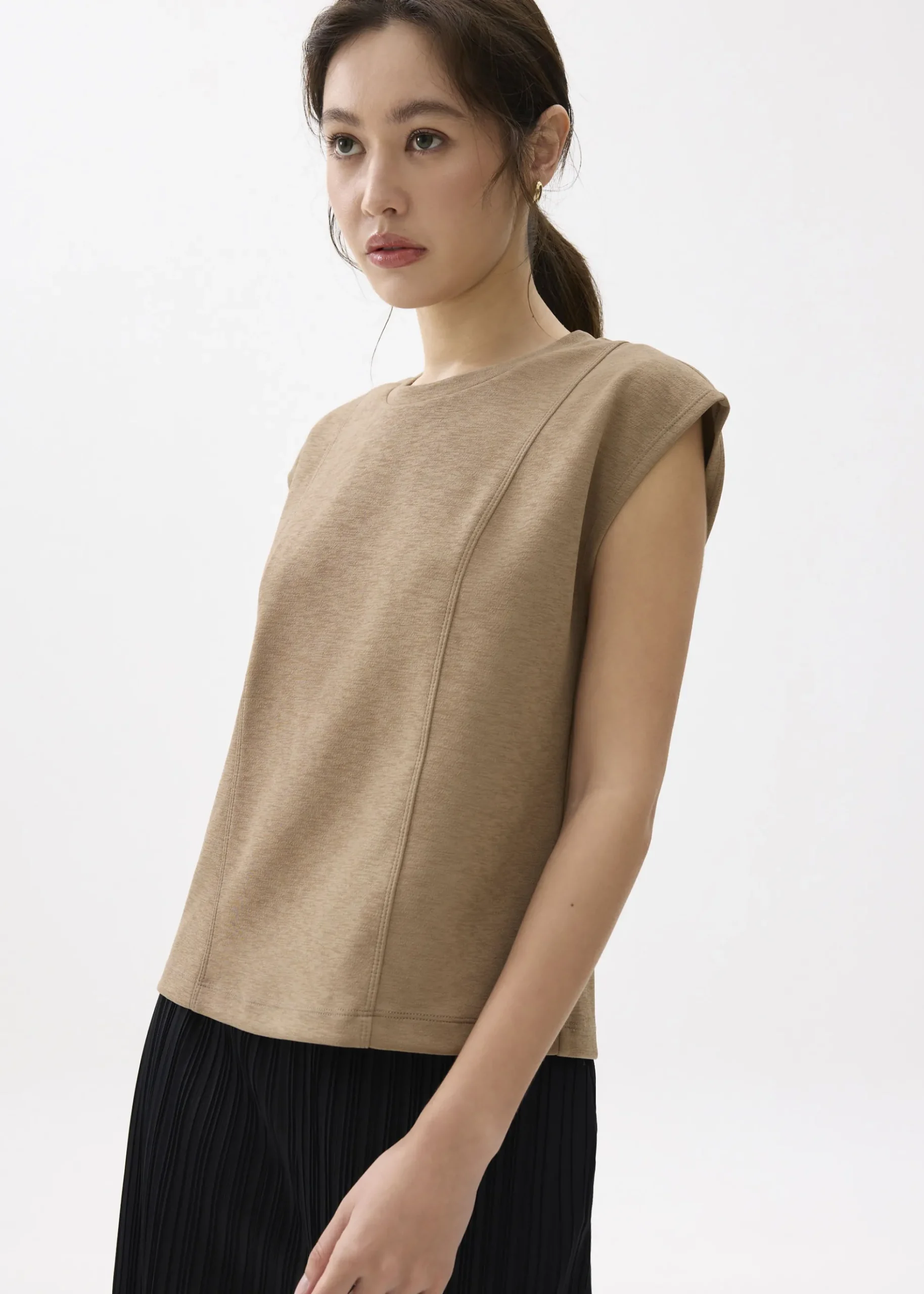Relaxed Round Neck Boxy Tee