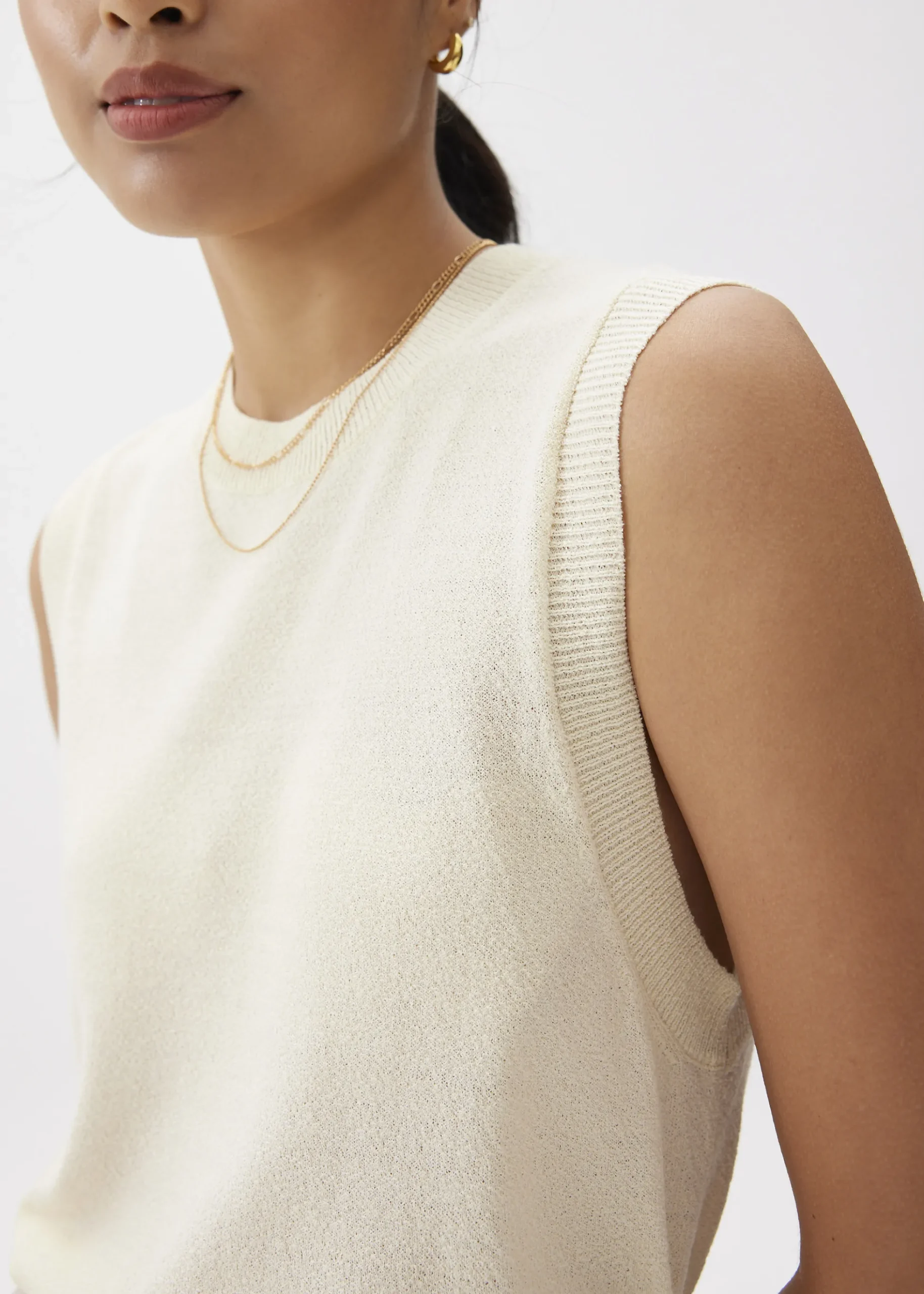 Relaxed Round Neck Knit Tank Top