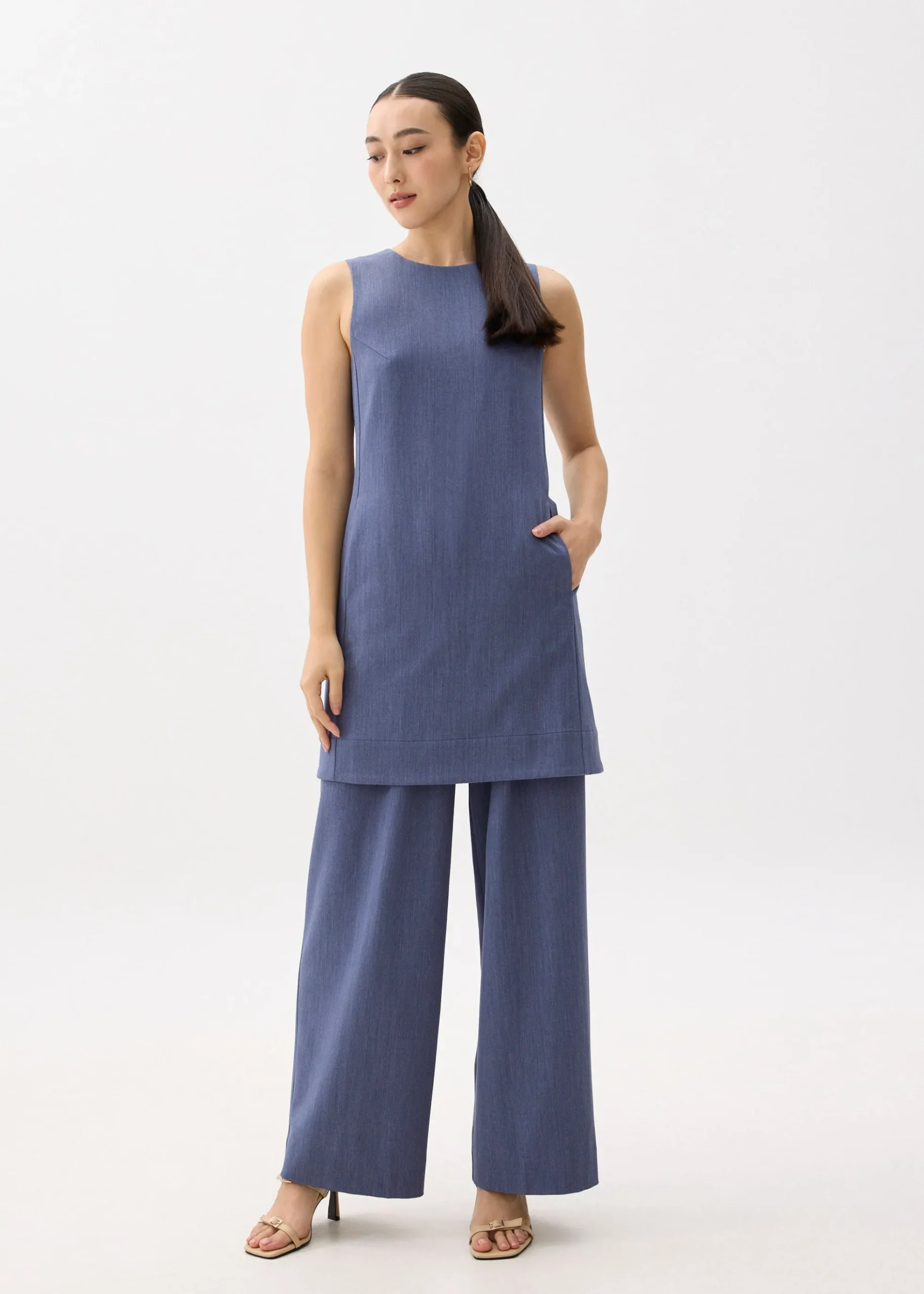Reyna Classic Shift Mini Dress