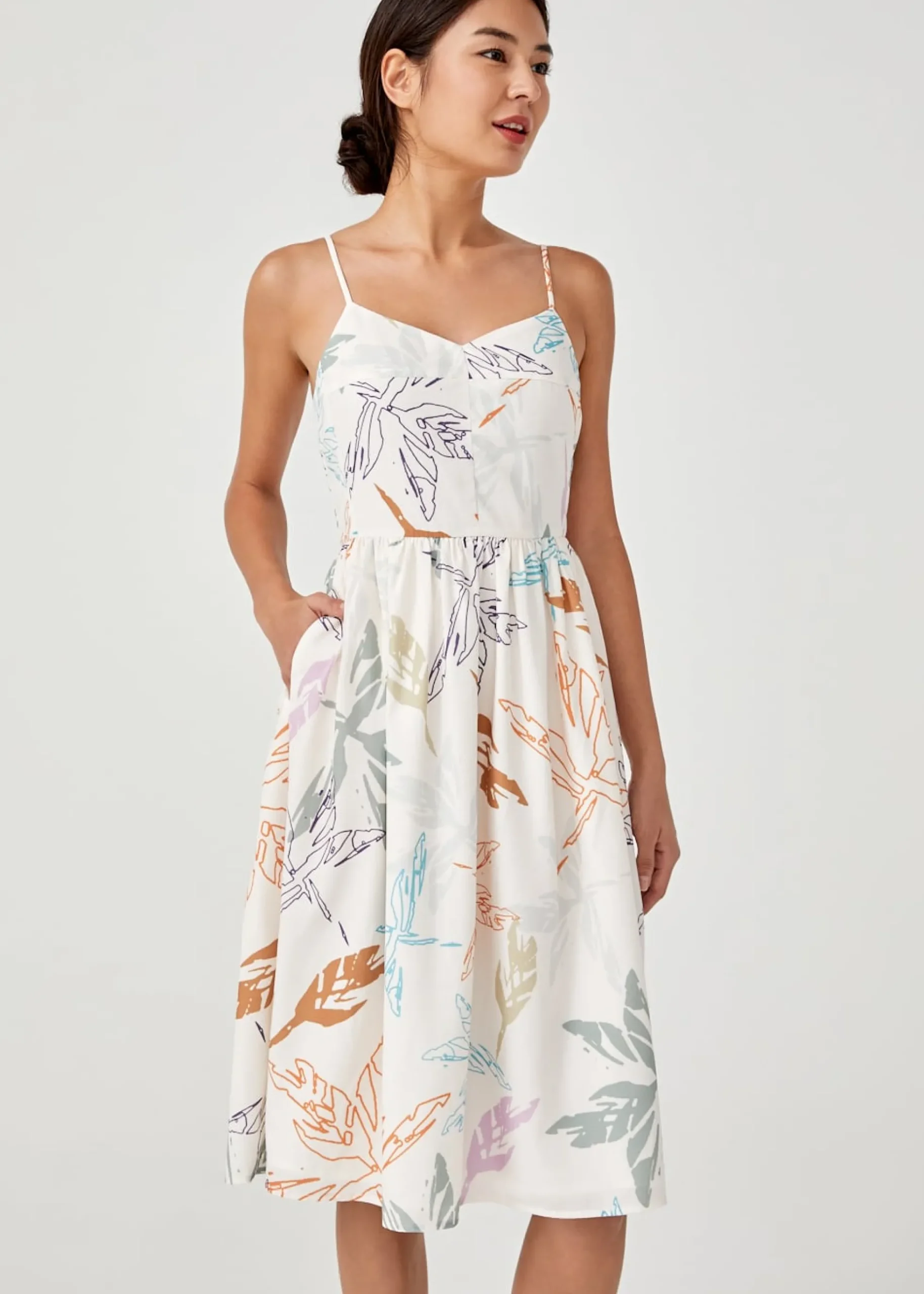 Rhosyn Ruched Midi Dress in Vibrant Foliage