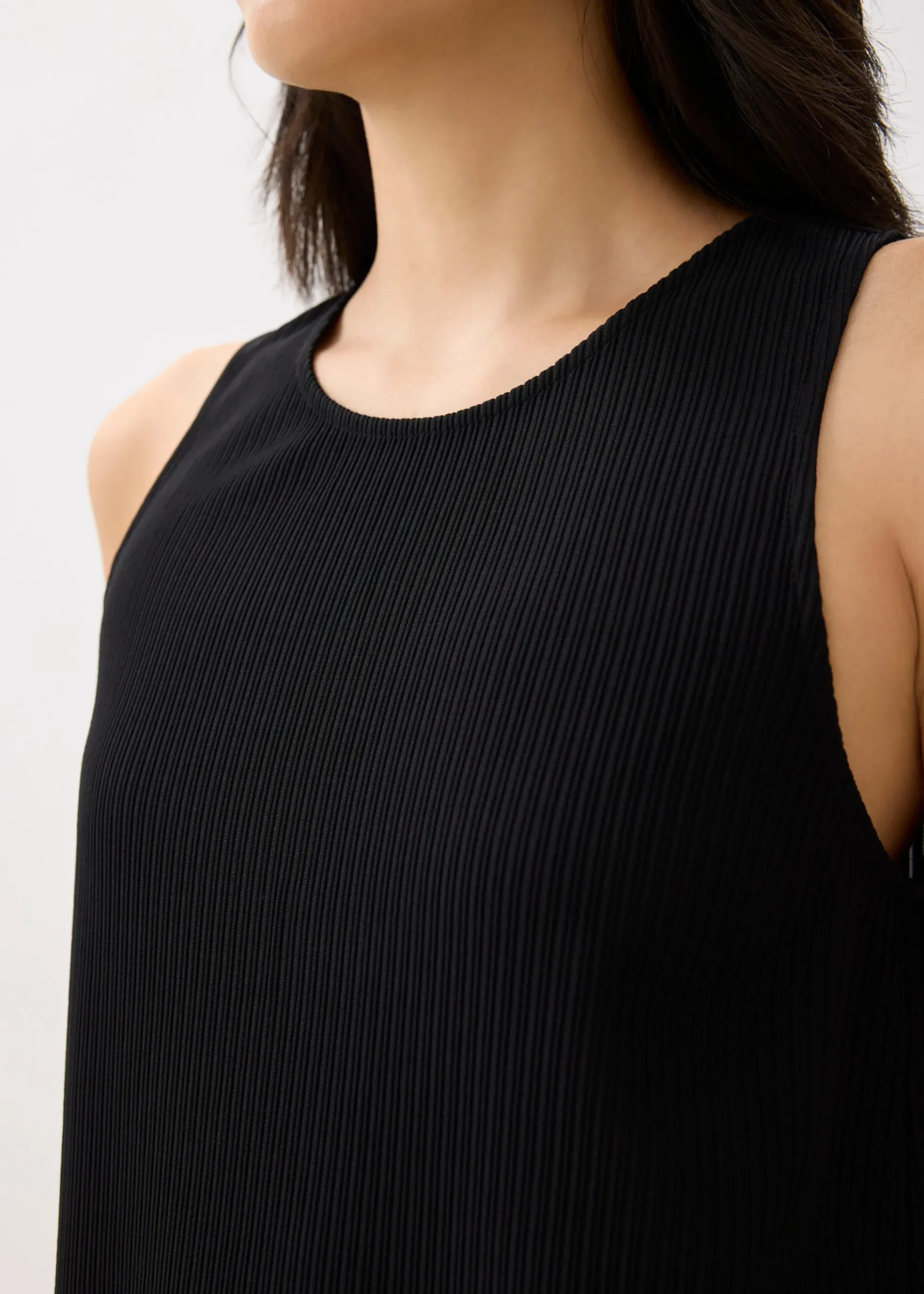 Ribbed Scoop Neck Shift Mini Dress