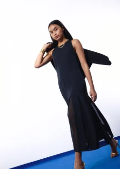 Round Neck Kick Flare Midaxi Dress
