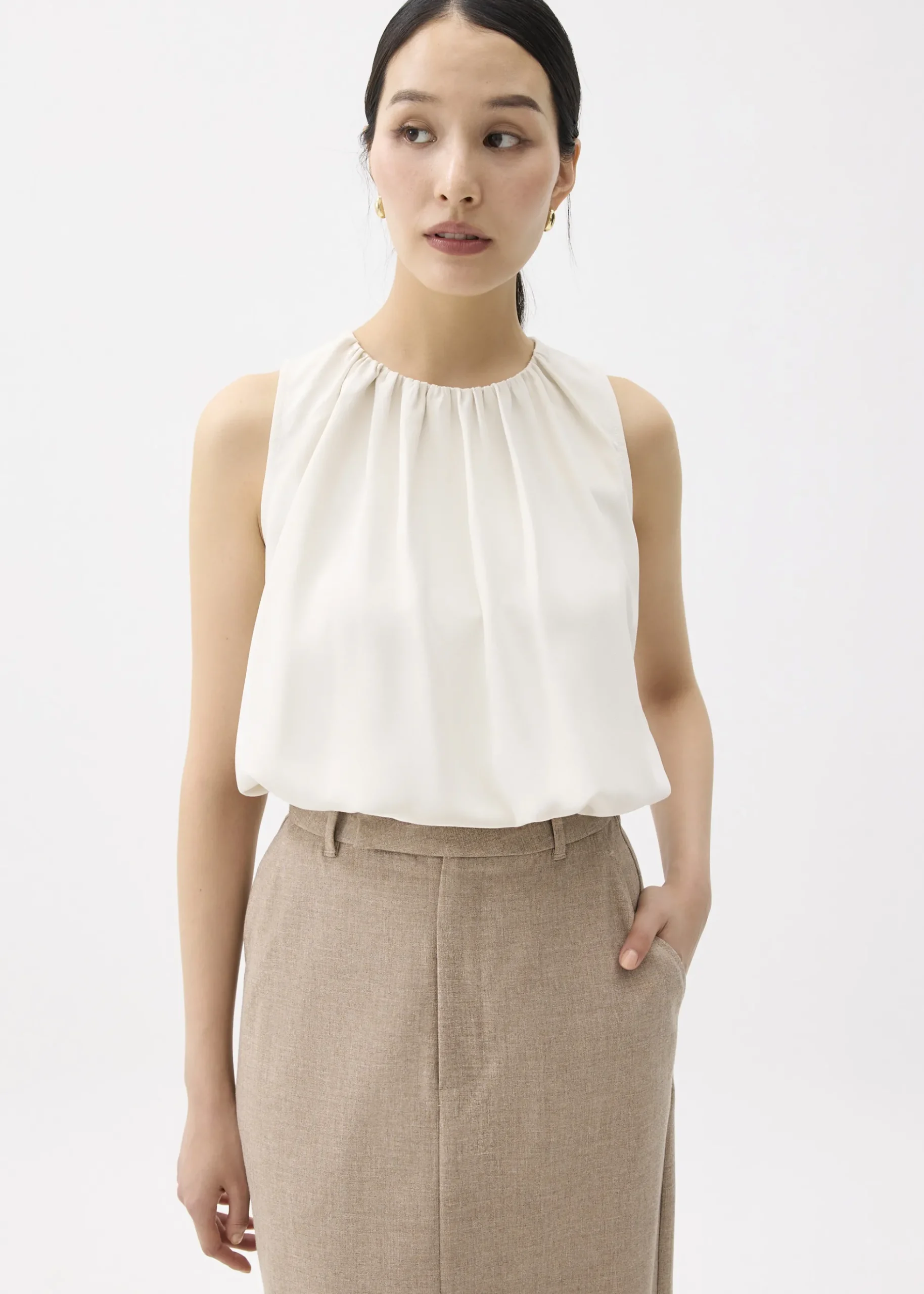 Ruched Round Neck Shell Top