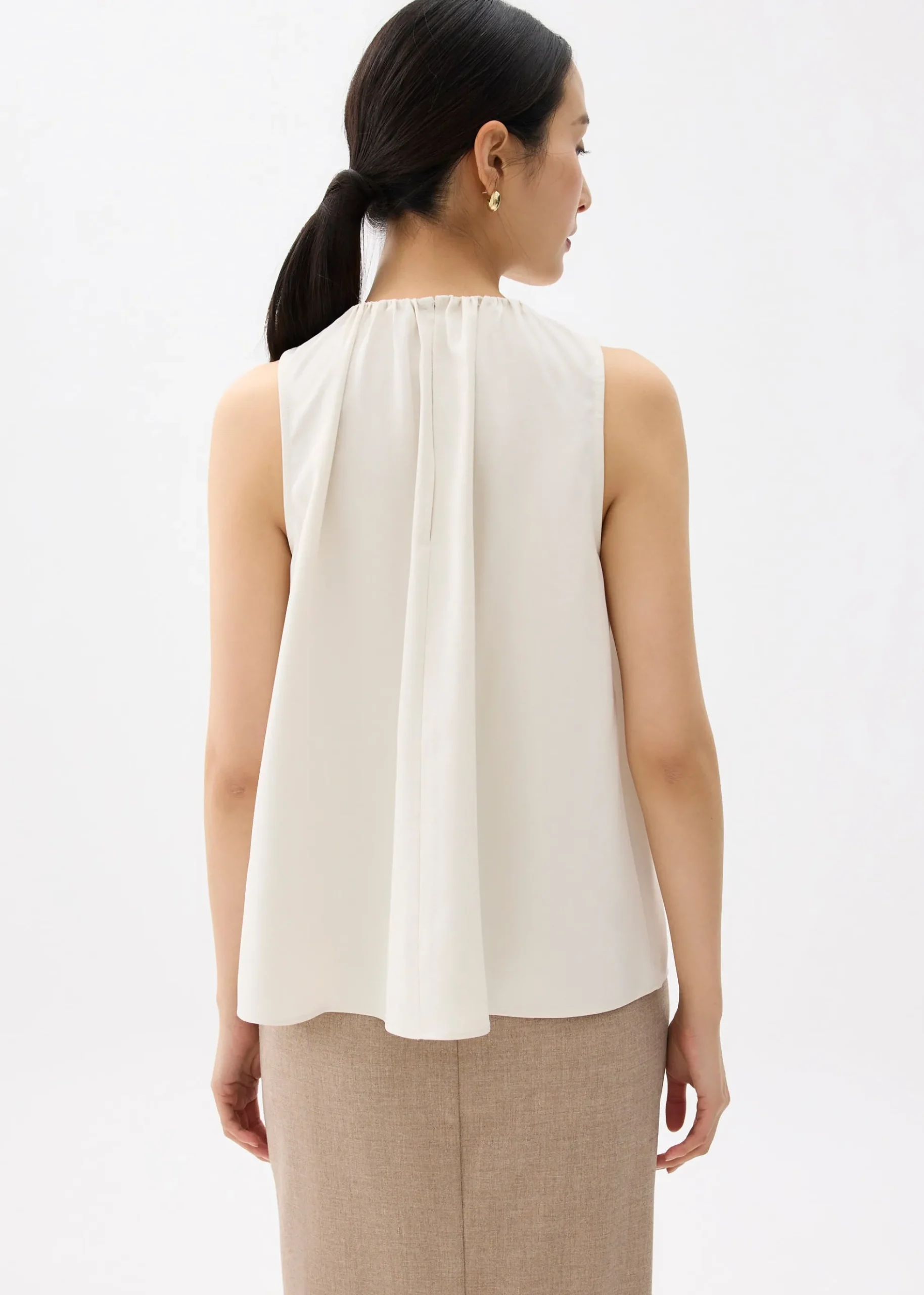 Ruched Round Neck Shell Top