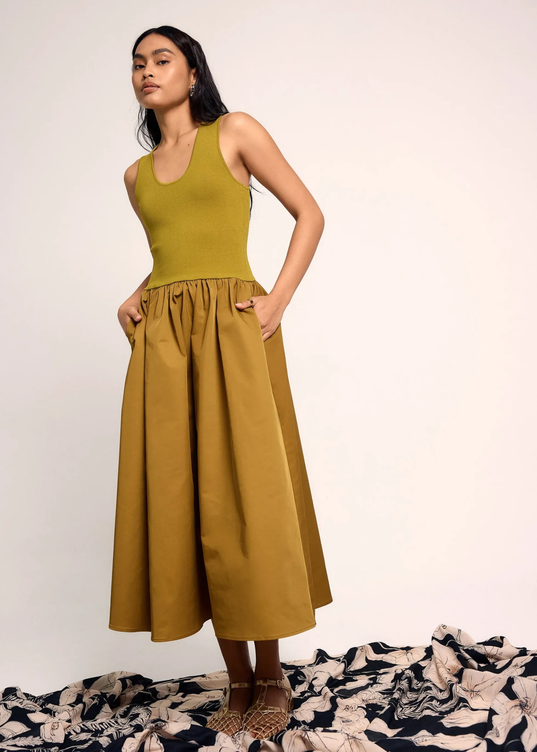 Scoop Neck Drop Waist Midaxi Dress