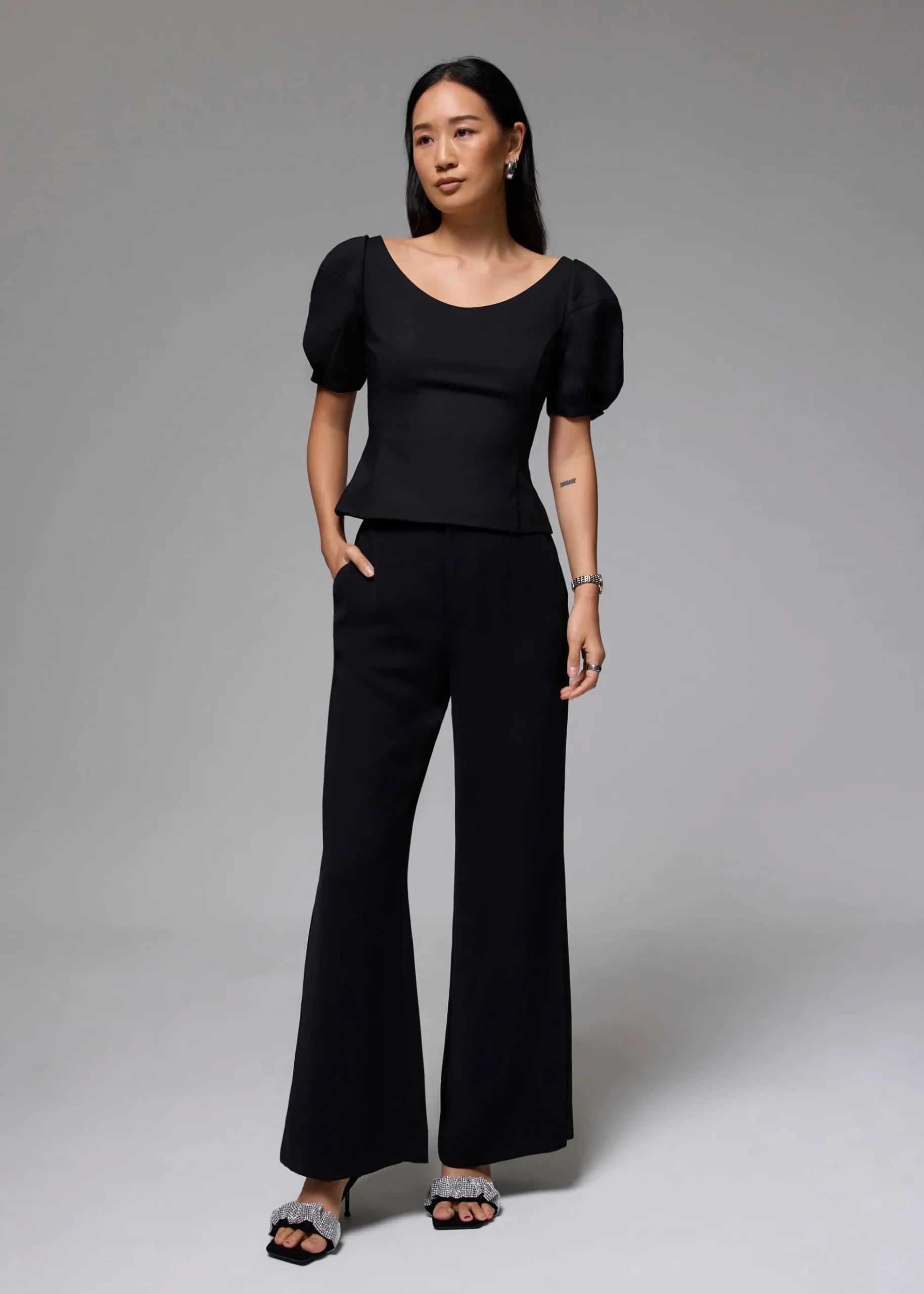 Scoop Neck Fitted Puff Sleeve Top