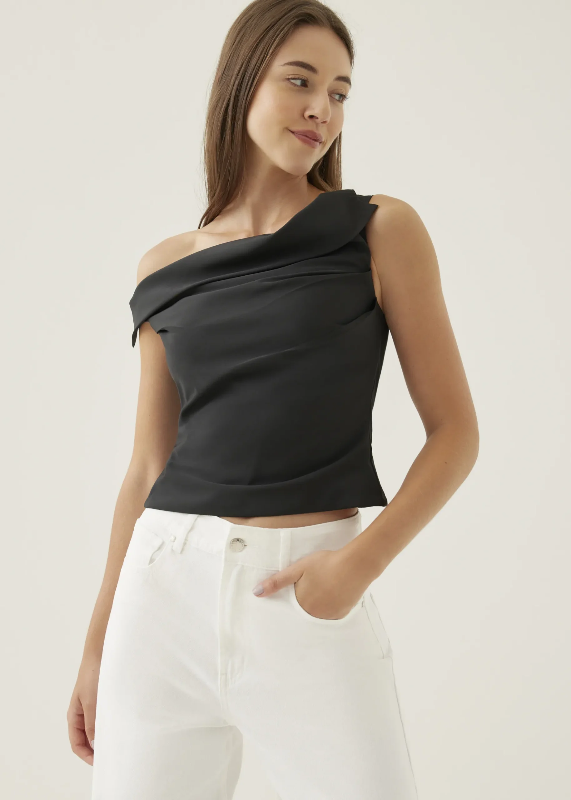 Shanneth Asymmetric Off Shoulder Top