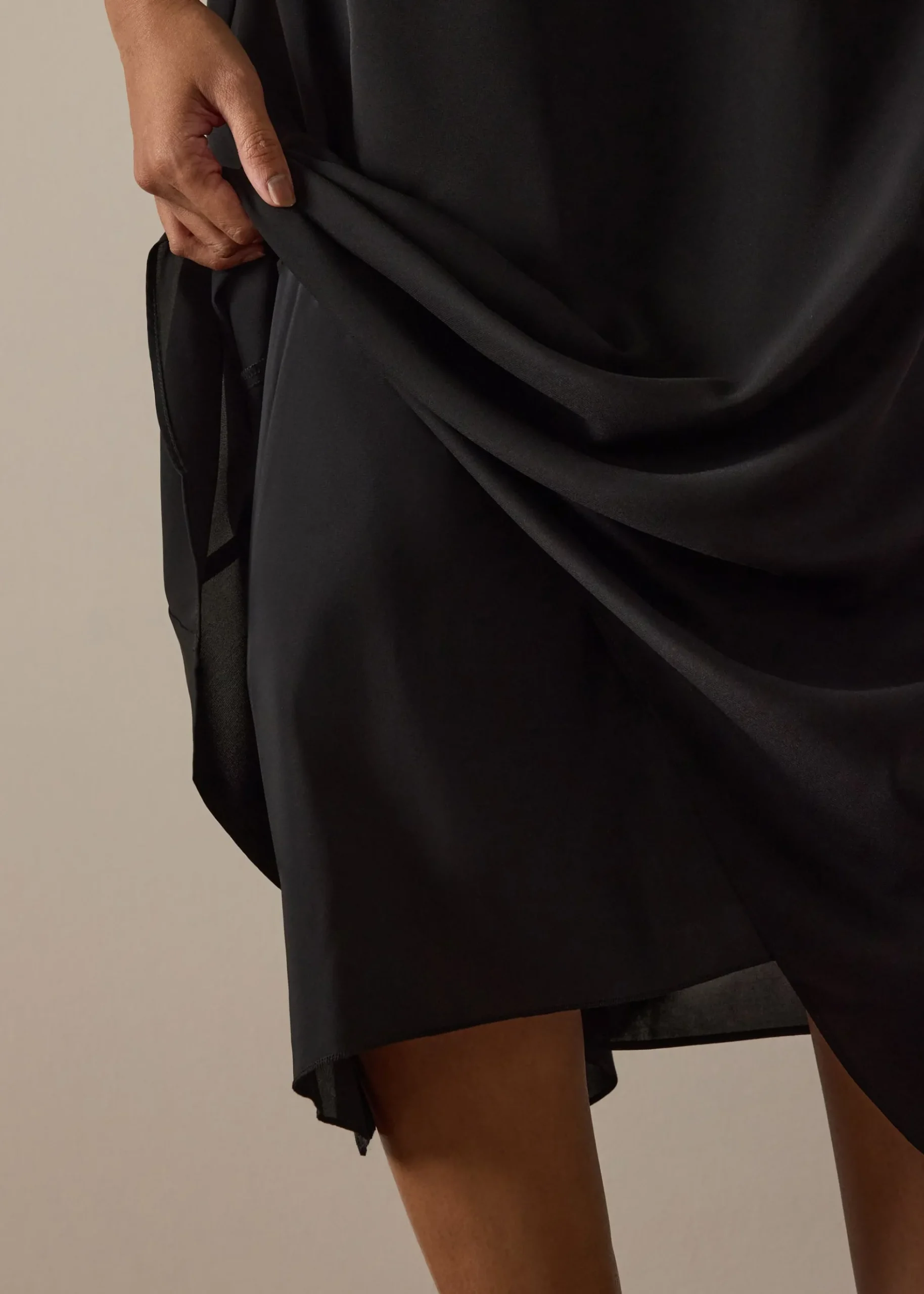 Suzanne Multi-way Detachable Shawl Column Midaxi Dress