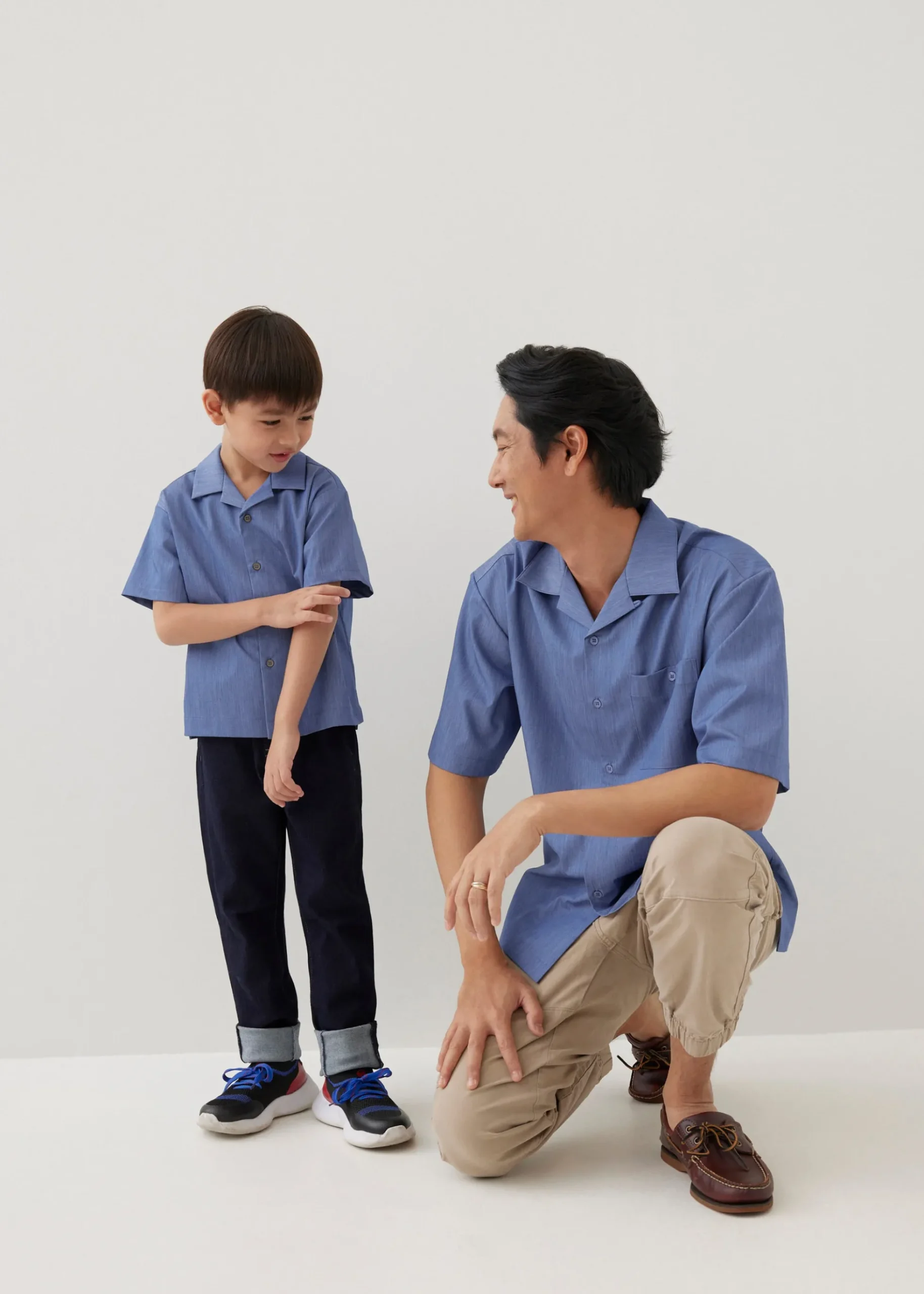 Tailor Unisex Chambray Oversized Collared Shirt