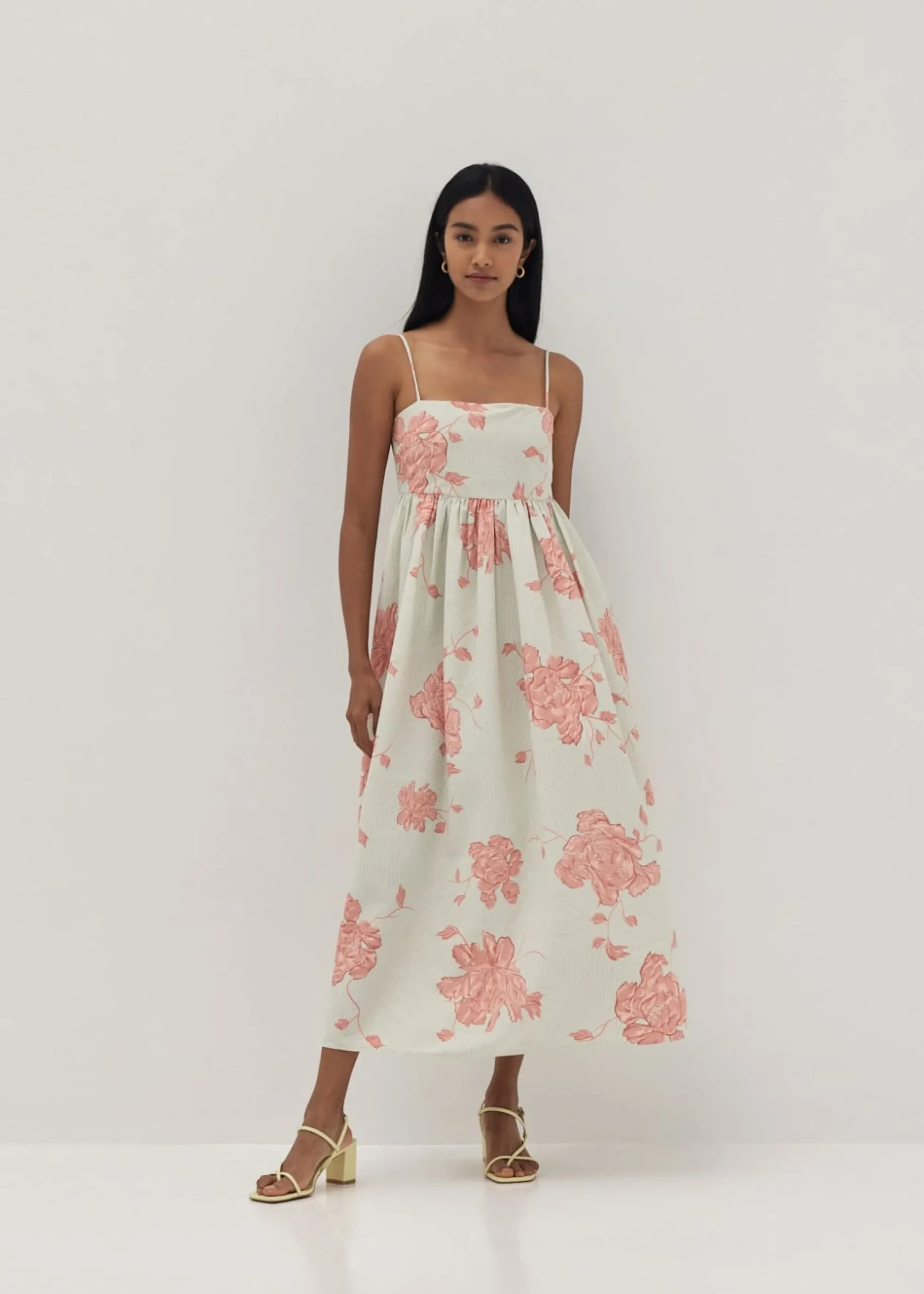 Tanya Ruched Babydoll Dress in Prosperous Blooms