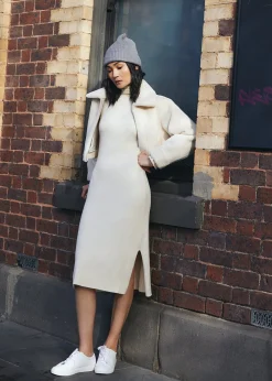 Turtle Neck Flare Sleeve Knit Dress