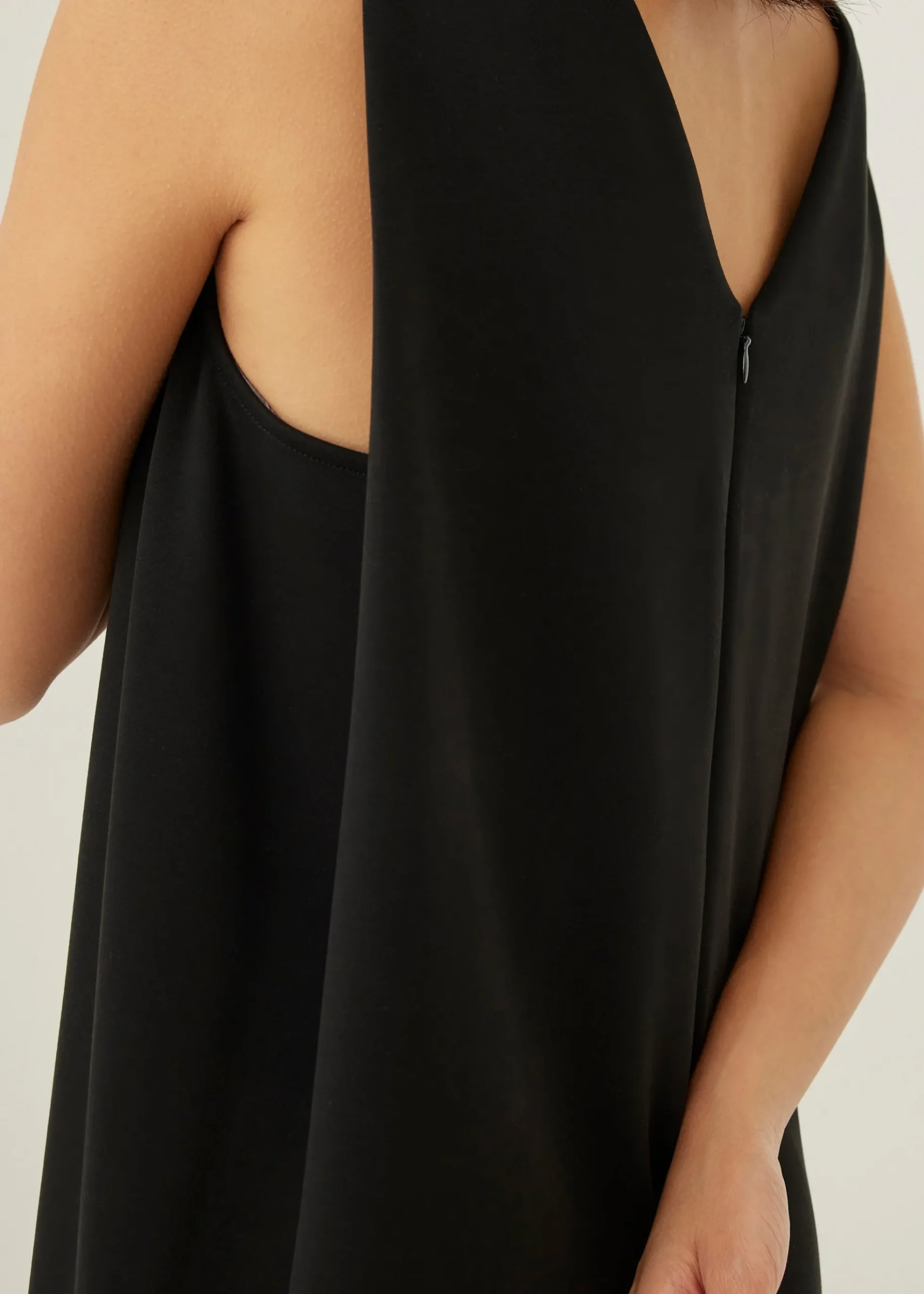 Vallie Neoprene Boat Neck Midaxi Dress