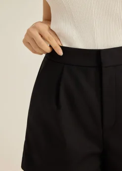 Willow Classic Tailored Shorts