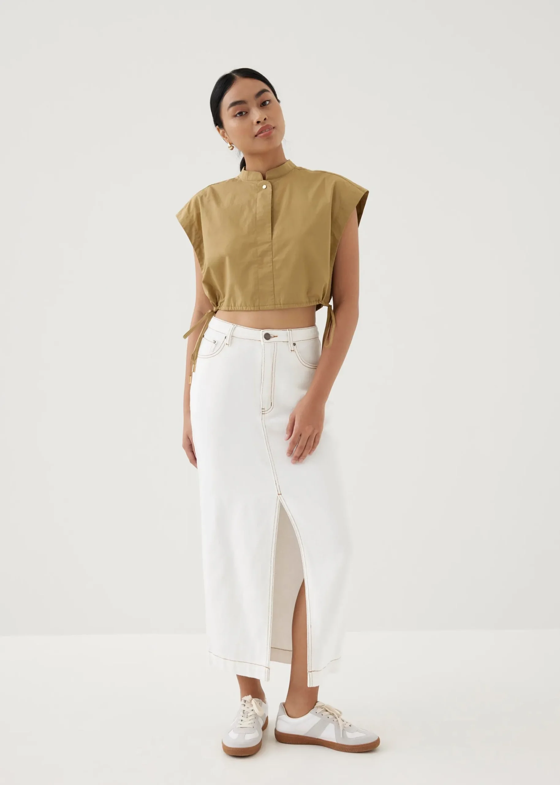 Xia Crop Mandarin Collar Top